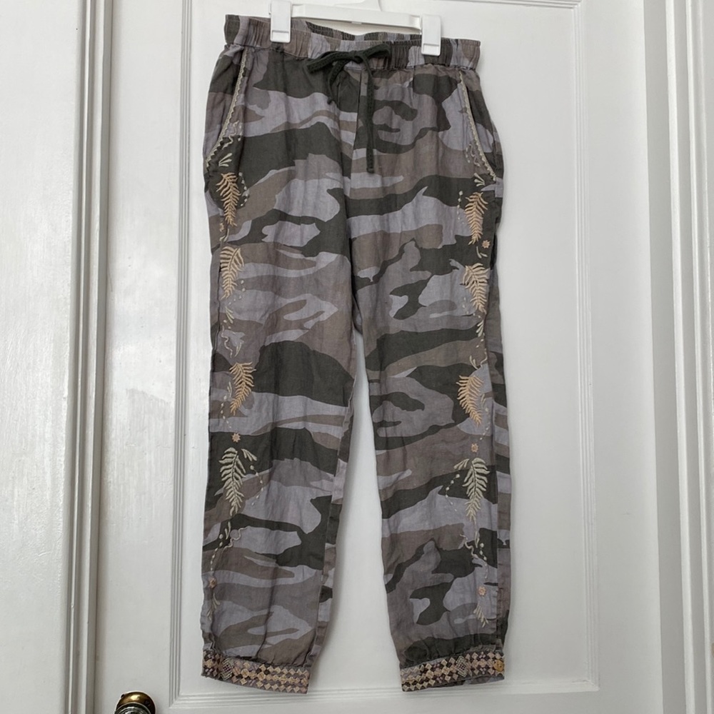 Johnny Was linen embroidered camo joggers